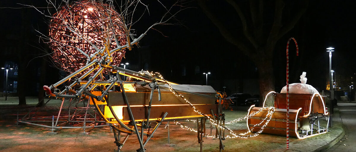 Ersatzschlitten des Weihnachtsmanns steht in Dortmund
