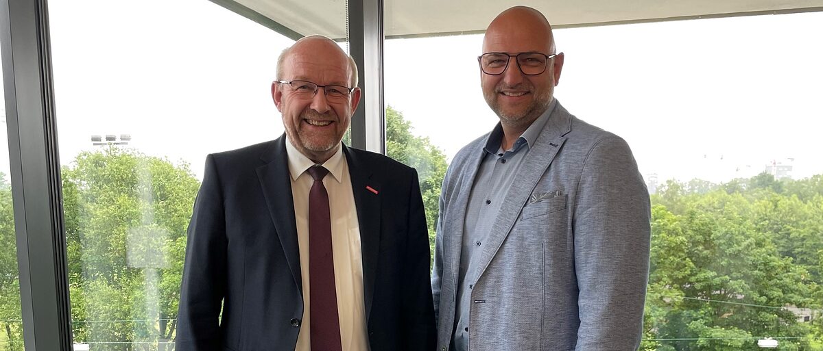 Kammer-Präsident Berthold Schröder (l.) und Pascal Ledune, Wirtschaftsförderer der Stadt Hamm