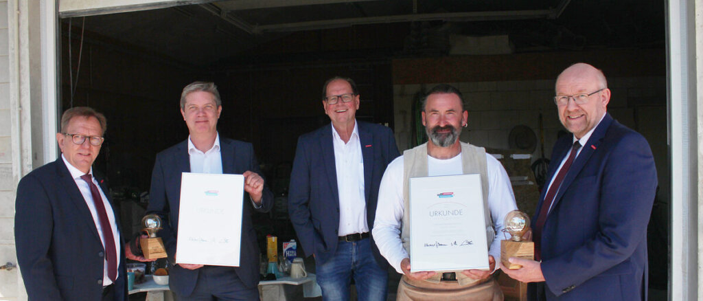 (v.l.) Jürgen-Johannes Lau, Geschäftsführer der Gewerbeförderung des Handwerks (LGH), Leiter des ZDU Dr. Christian Geßner, HWK-Unternehmensberater Wolfgang Diebke, Timothy C. Vincent und HWK-Präsident Berthold Schröder