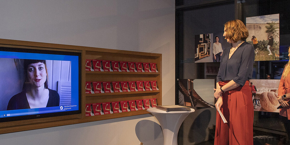 Ausstellungseröffnung 12