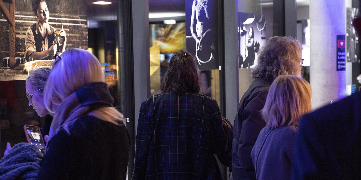 Ausstellungseröffnung 19