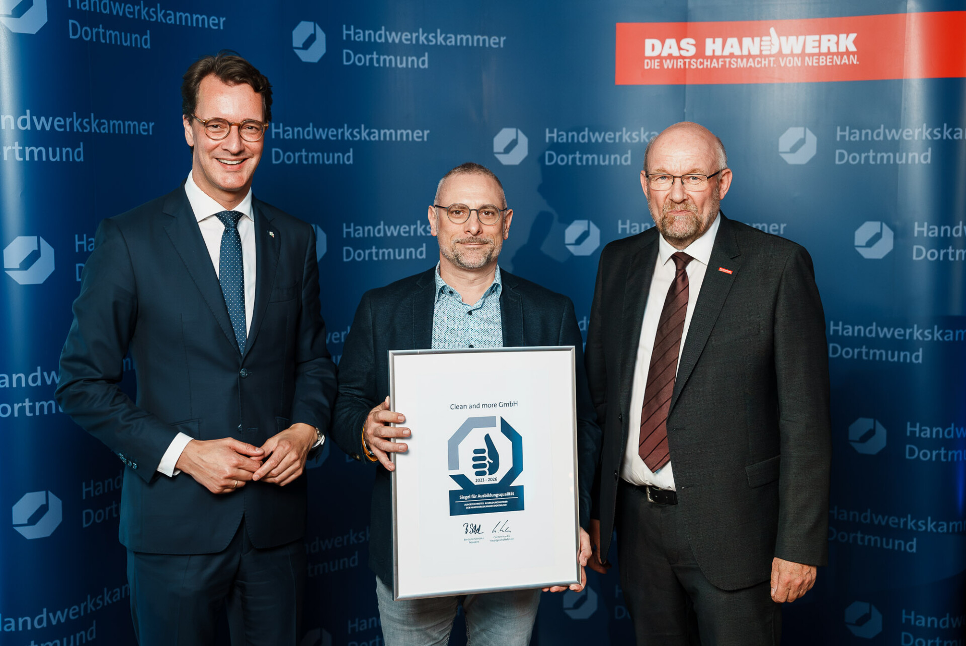 Clean and more GmbH, Bochum erhält Ausbildungssiegel